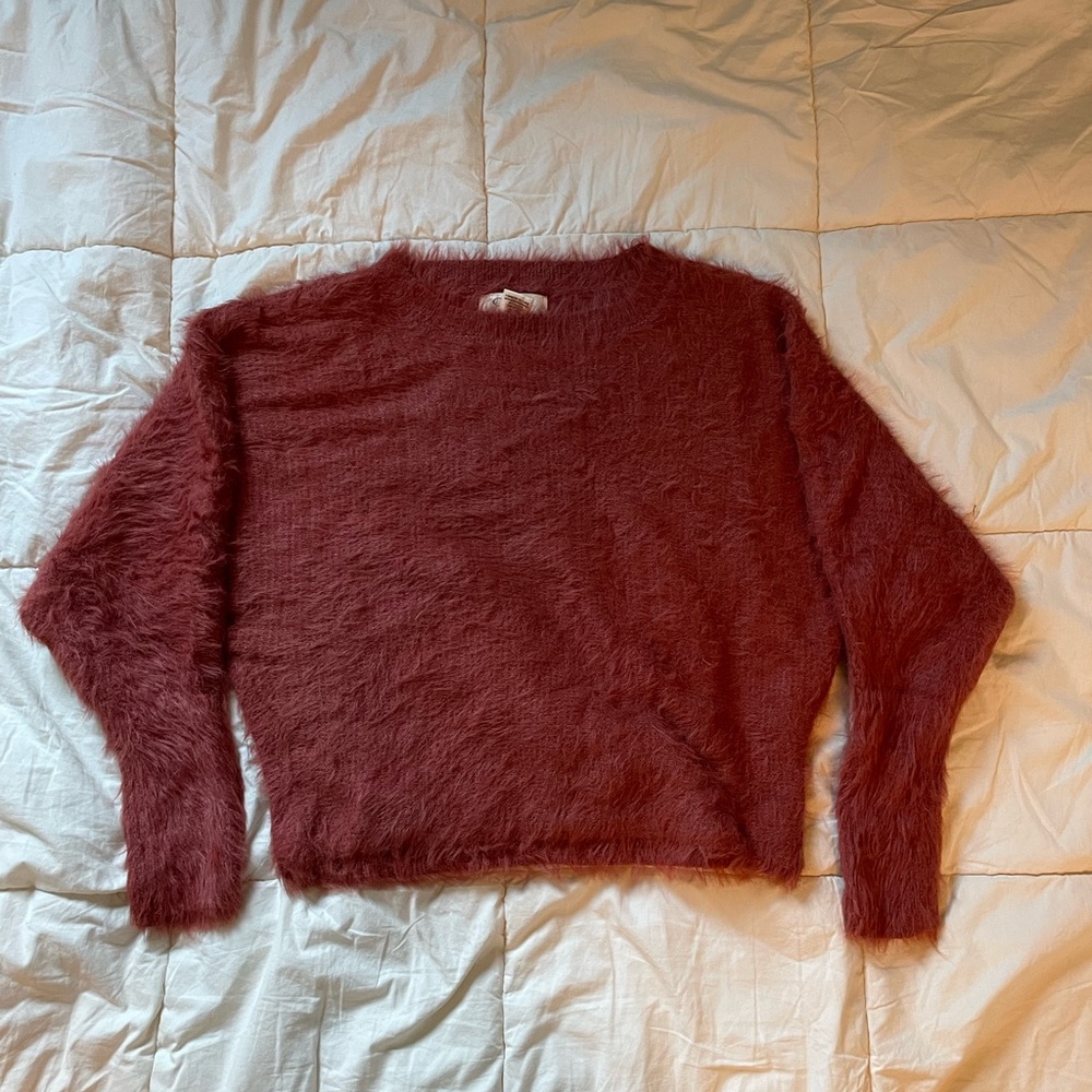 Jessica Simpson fuzzy sweater size xs burnt red